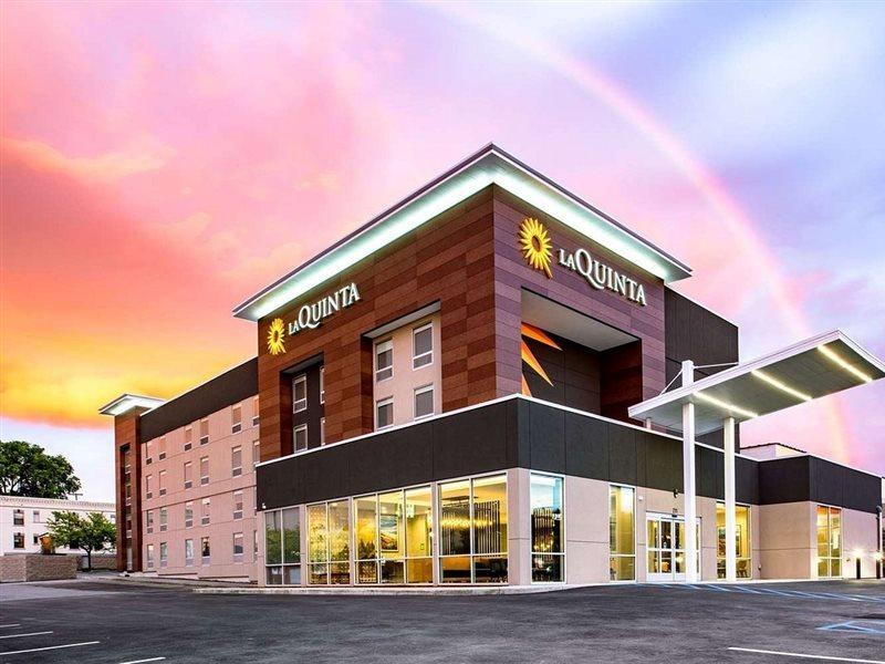 La Quinta & By Wyndham Downtown 3*
