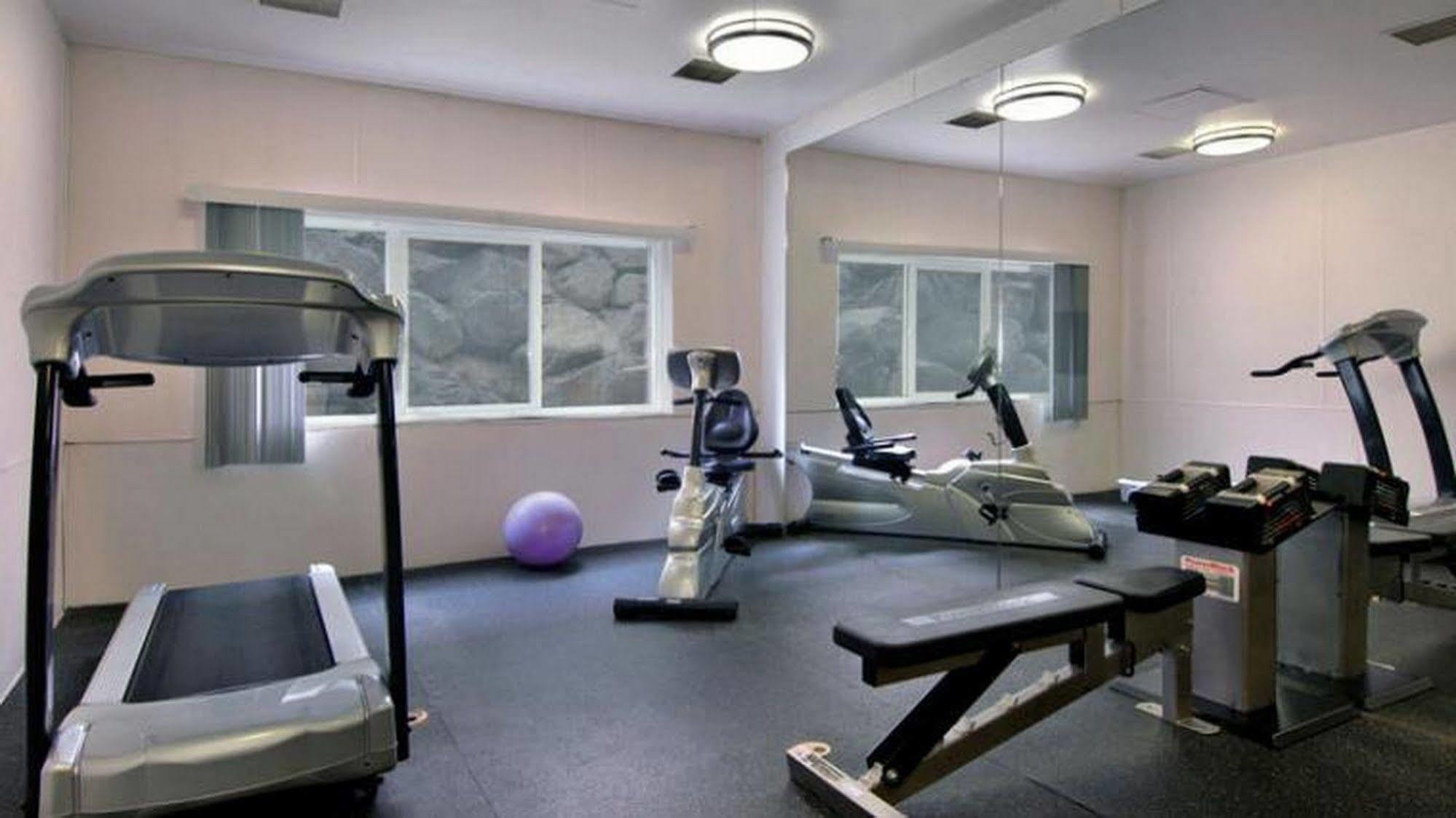 Hotel La Quinta & By Wyndham Downtown 3*